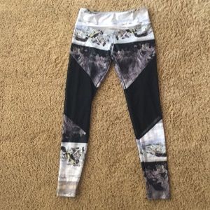 Onzie flow mesh cut out track leggings